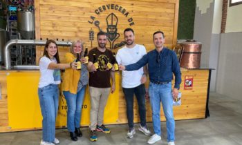 La Delegada territorial de Agricultura, Pesca, Agua y Desarrollo Rural en Granada, Celia Santiago, visita proyectos en la Comarca de Guadix impulsados por el GDR.