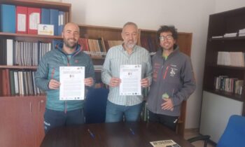 El Ayuntamiento de Marchal y el Club de Montaña Accilant se comprometen a la conservación y mantenimiento de los miradores del Fin del Mundo mediante un Acuerdo de Custodia